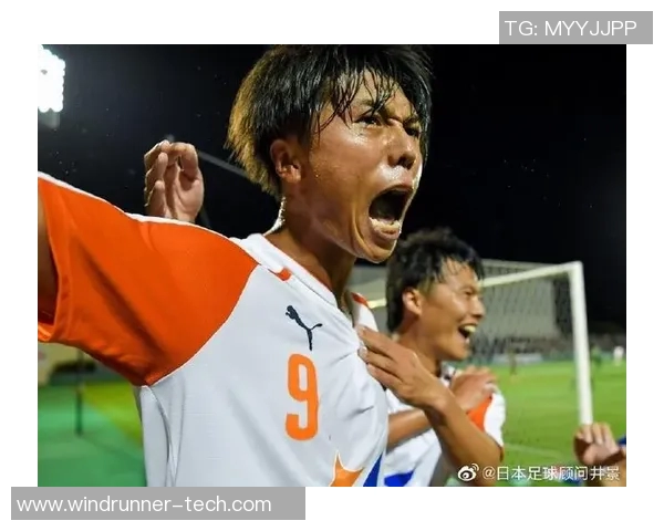 东京绿茵与法政大学的激烈对决展现青春热血与足球梦想的碰撞