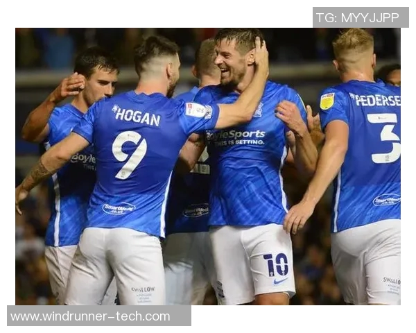 女堡与女王巡游比赛的精彩对决与背后故事探秘