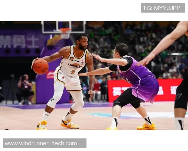 CBA焦点对决广东东莞队迎战辽宁队争夺季后赛席位的关键战役